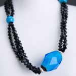 Halsschmuck nach Kundenwunsch in schwarz und blau
